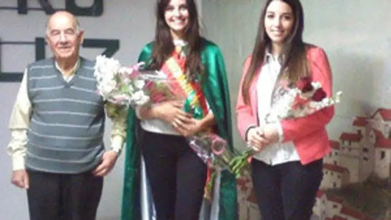 12071354_1654385561445234_1784846403_n