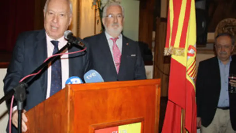 16.Margallo en el Club Español 1