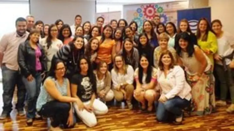 16.REDES SOCIALES CAVESPA NOV. 2015 1