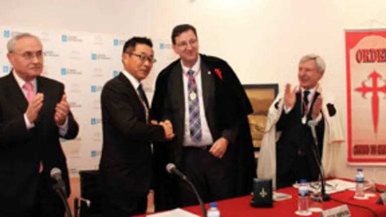 El delegado de la Xunta, José Ramón Ónega López, el embajador de Japón, Kazuhiko Koshikawa, Miguel Pampin yAlejandro Rubín 