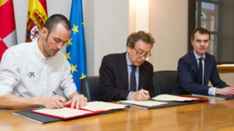 Firma presos en el extranjero