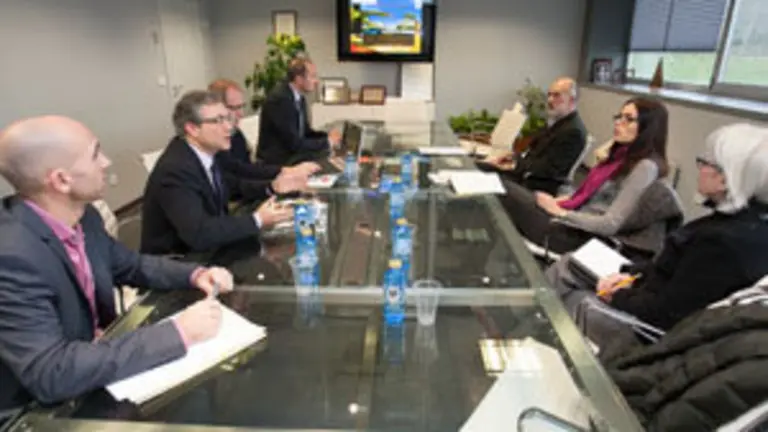 8.Cónsul de Canada