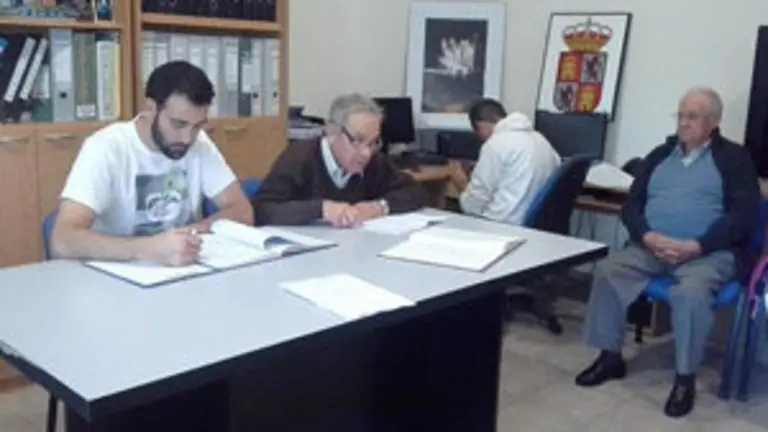 cast y leon bahia asamblea