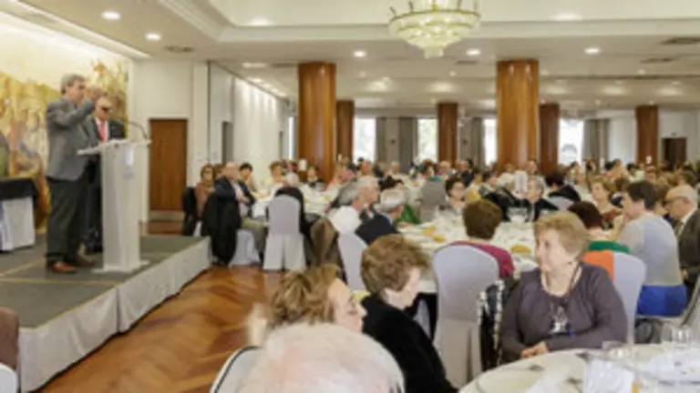 14:00 Hotel Bahía, Santander. El consejero de Presidencia y Justicia, Rafael de la Sierra,  asiste a la celebración del Día de la Comunidad de Castilla y León, organizado por su centro regional en Cantabria. 30 de Abril de 2016 © Raúl Lucio