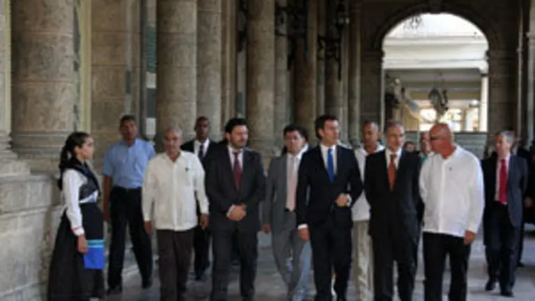 FEIJOO VISITA CENTRO GALLEGO27