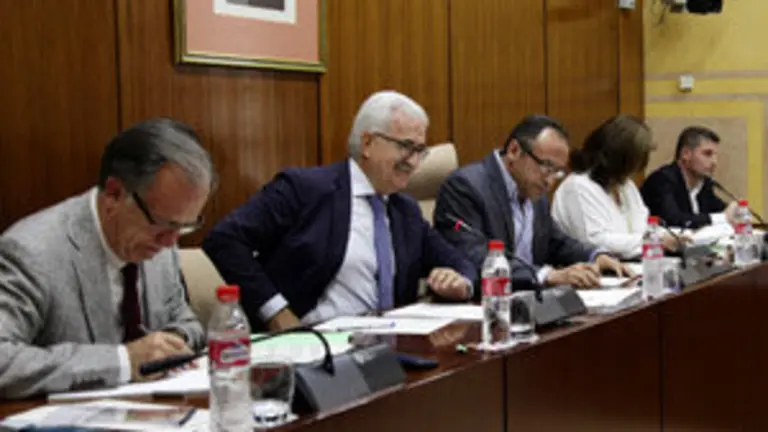 Jimenez Barrios en la Comision de Presidencia