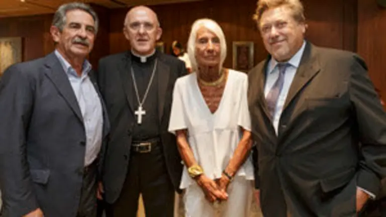 21:30 Hotel Santemar, Santander. El presidente de Cantabria, Miguel Ángel Revilla, preside la entrega de ‘Los Emboques de Oro 2016’, concedidos por la Casa de Cantabria en Madrid. 18 de agosto de 2016 © Raúl Lucio