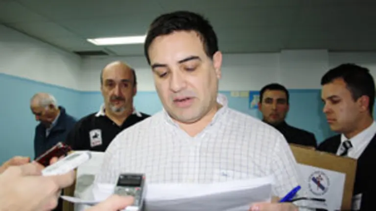 M Moyano da los resultados de las elecciones