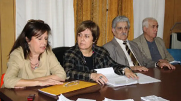 Denuncia 4 agrupaciones contra elecciones Centro Gallego 1