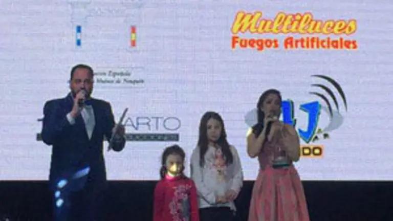 neuquen desfile modas 4 9 2