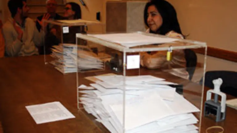 Foto Urna Consulado I