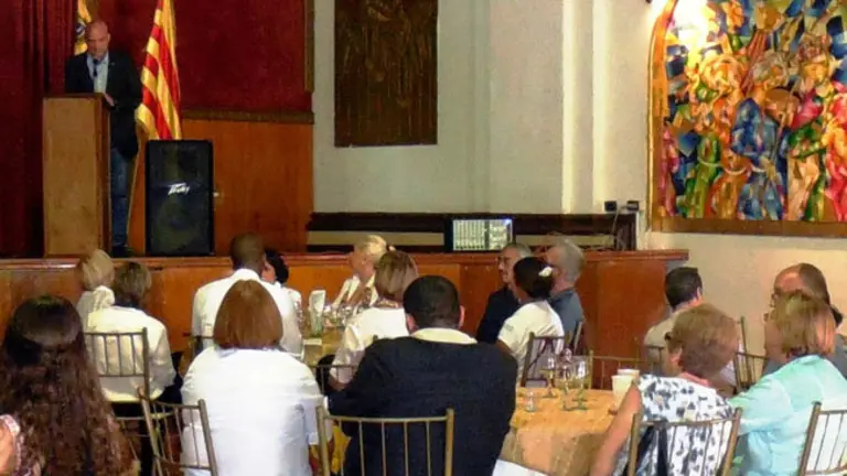 1.Diada Centre Catala.Port