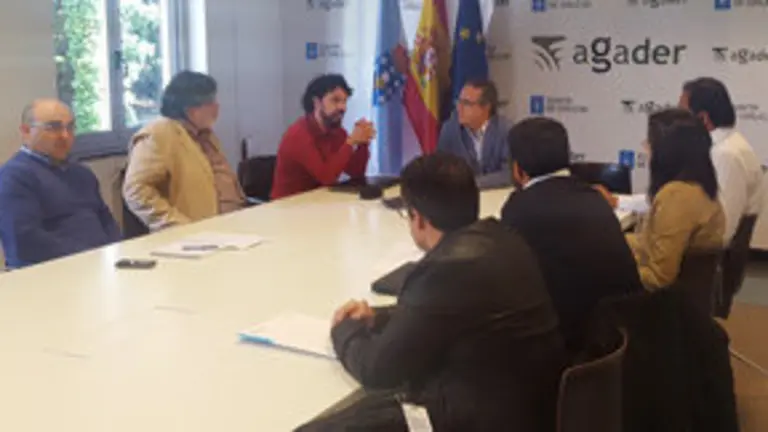 Ecuatorianos-banco terras