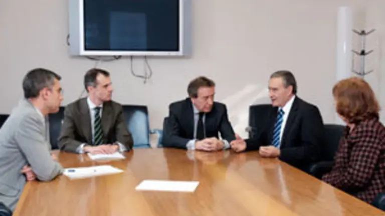 De Santiago-Pedro Bello