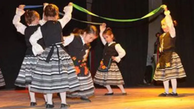 pringles gala fin ao danzas 4 12 5