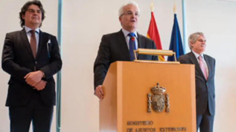 Dastis-toma posesion altos cargos1