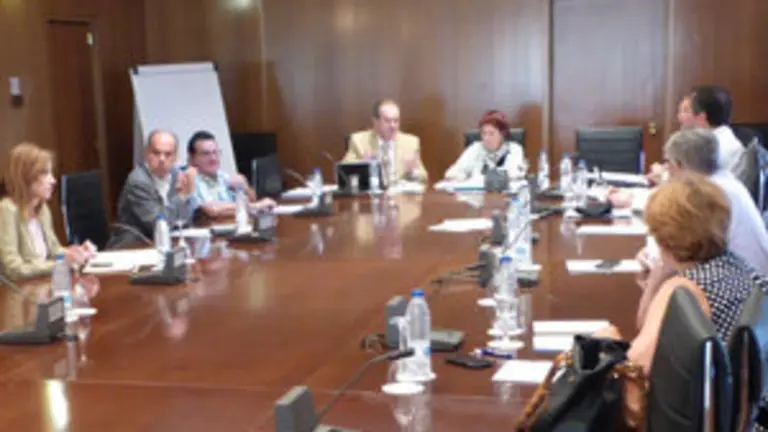 Comisión de Jovenes y Mujeres