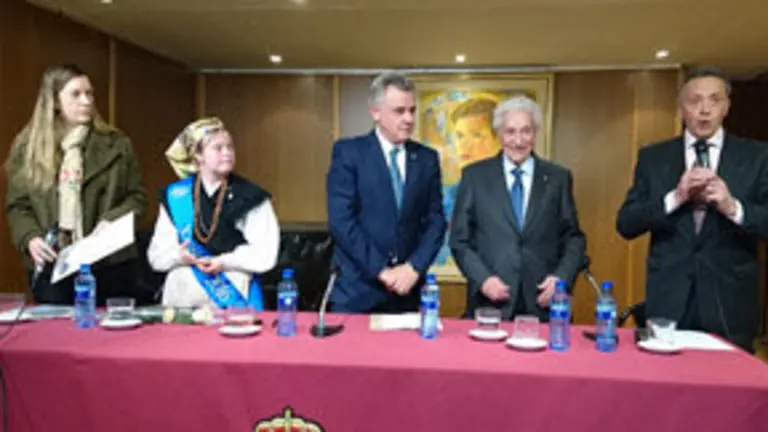 CA Madrid-Entrega Manzana Oro