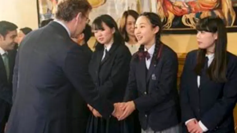 PAZO DE RAXOI17,30 h.-  O presidente da Xunta, Alberto N&uacute;&ntilde;ez Feij&oacute;o, acompa&ntilde;ado do conselleiro de Pol&iacute;tica Social, Jos&eacute; Manuel Rey Varela, recibir&aacute; o grupo de mozos e mozas da prefectura de Wakayama (Xap&oacute;n) que visitan Galicia grazas ao programa de intercambio A xuventude no mundo. No sal&oacute;n Nobre. foto xo&aacute;n crespo09/03/17