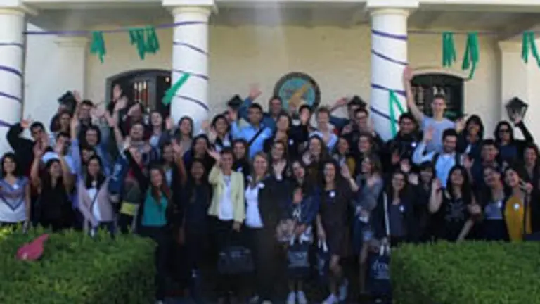 uns estudiantes extranj 10 3