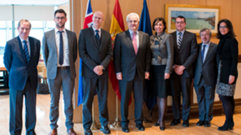 Ildefonso Castro-Australianos