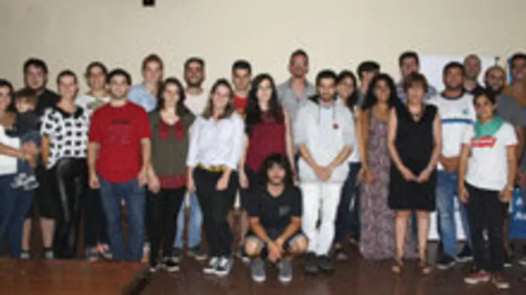 P12.Begoña Serrano reunión con Jóvenes Grupal I