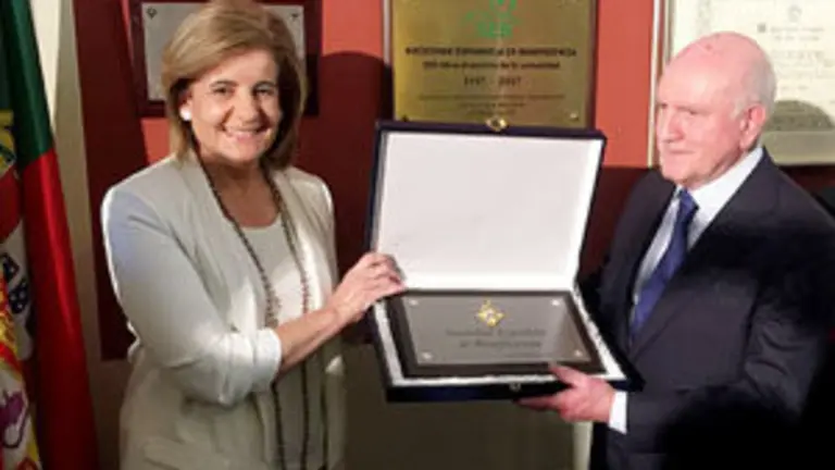 21.Bañez-Placa Beneficiencia Lisboa