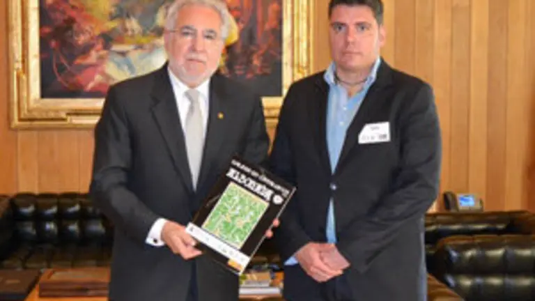 Carlos Mandianes Parlamento