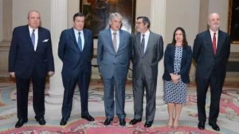 Dastis-diplomacia economica