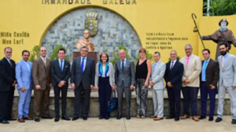 EMBAJADOR JESUS SILVA VISITO HGV MAYO 2017 PORT