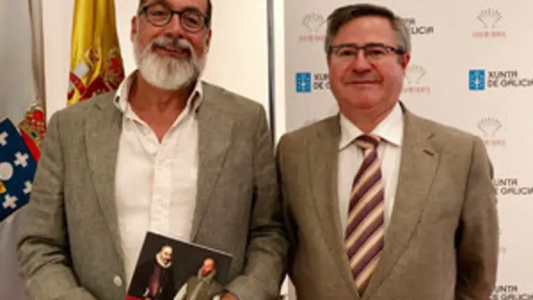 1. El conferenciante Fernando Bartolomé  con el  coordinador de la Casa de Galicia, Ramón Jiménez 