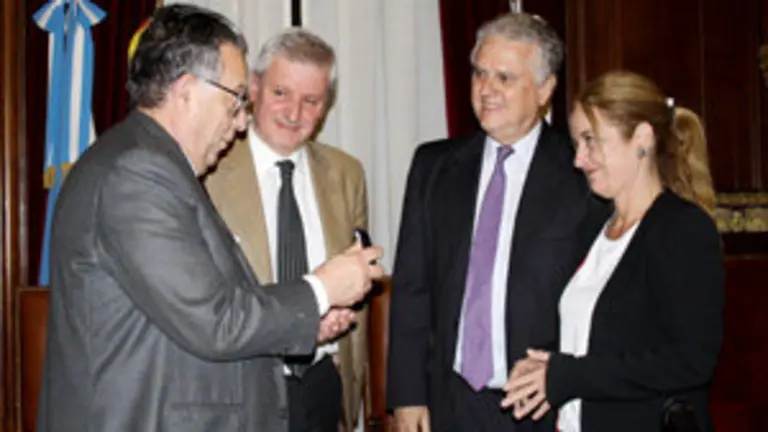 Herrero de Miñon-Entrega Medalla