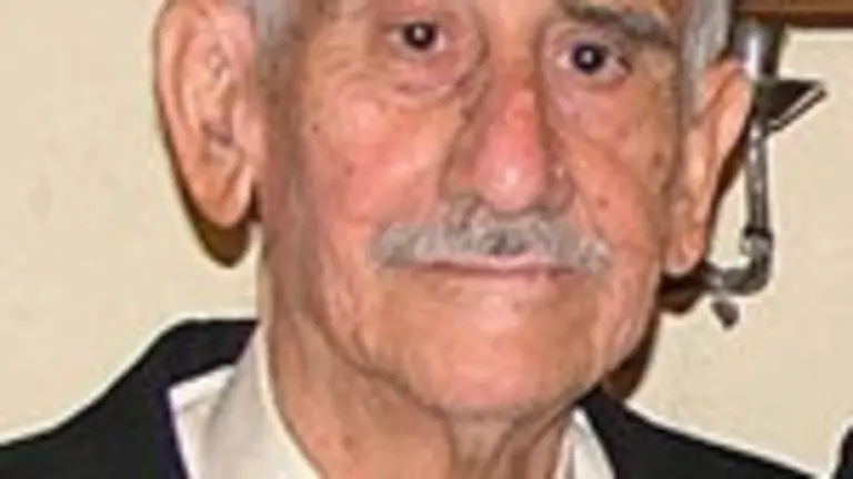 Julio Pablo Bazan Fuentes Gestor de la Recuperacion de la Memoria Historica de los Vascos del Peru - Goian Bego!