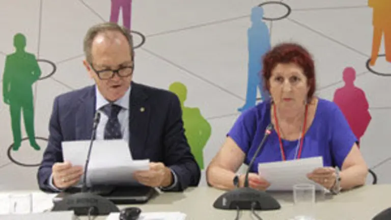 Propuesta Comisión Mujer y  Juventud 0192