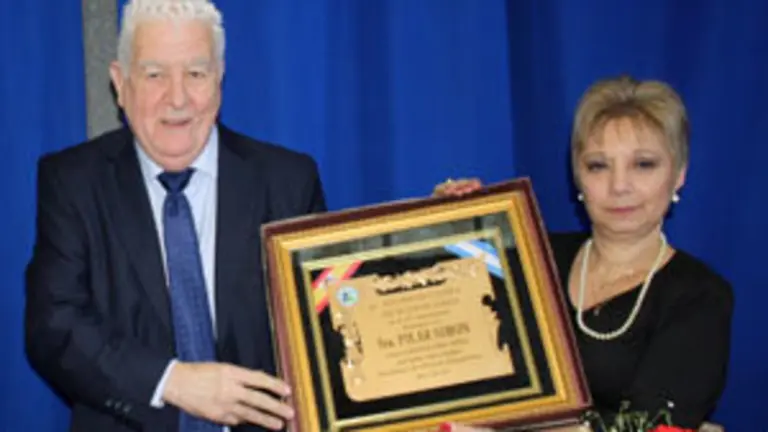 Peña Casina-Placa Pilar Simón