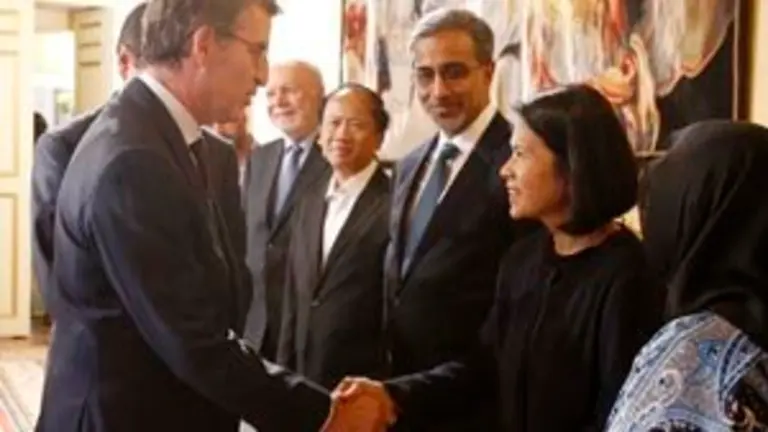 PAZO DE RAXOI19,00 h.-  O presidente da Xunta, Alberto N&uacute;&ntilde;ez Feij&oacute;o, acompa&ntilde;ado polo conselleiro de Econom&iacute;a, Emprego e Industria, Francisco Conde, recibir&aacute; os embaixadores de Asia- Pac&iacute;fico que est&aacute;n de visita en Galicia. No sal&oacute;n nobre. foto xon crespo06/07/17