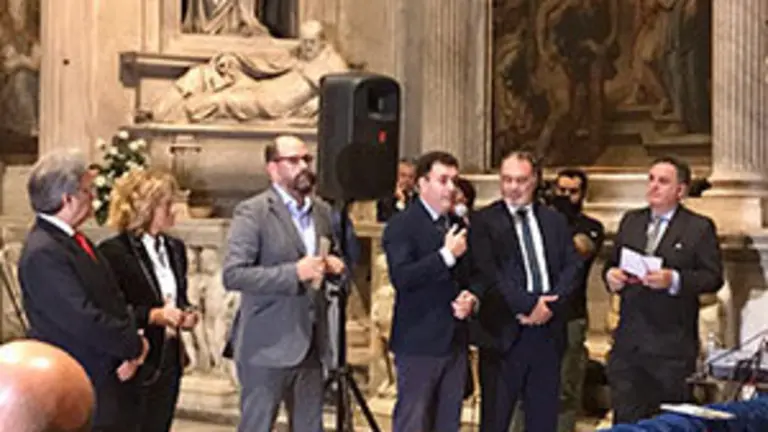 Remover Roma con Santiago