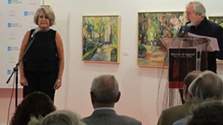 Intervención de Pilar Pérez recordando la angustia vivida con los incendios en Galicia, acocmpañada por José Villota