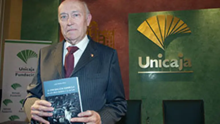 Libro emigración Unicaja