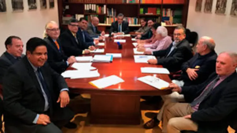 Reunión en la FES15