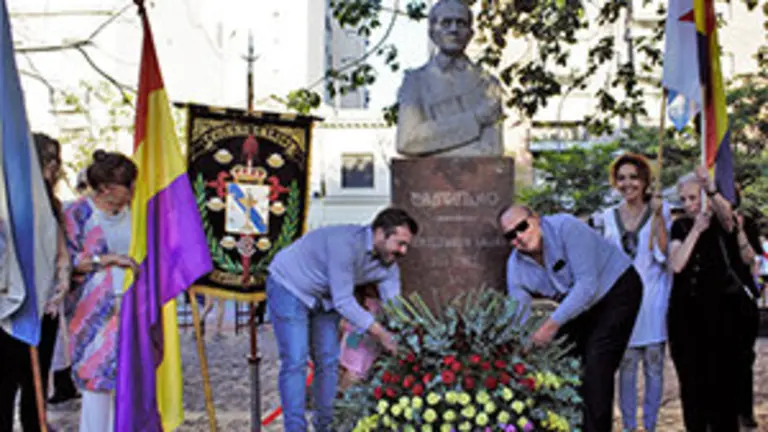 Ofrenda floral a Castelao en Buenos Aires