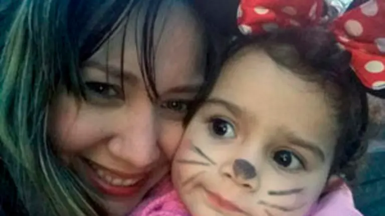 Diana Ben&iacute;tez II