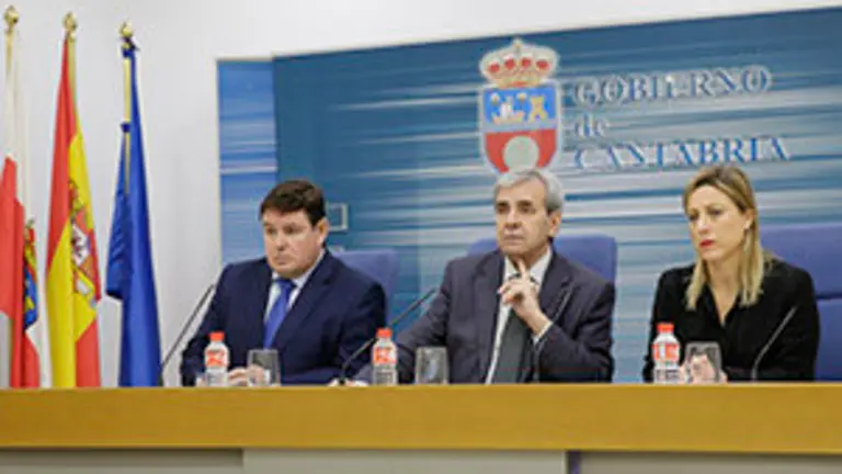 11:30	Sala de Prensa del Gobierno de Cantabria 	El consejero de Presidencia y Justicia, Rafael de la Sierra, informa, en rueda de prensa, sobre el proyecto de Ley de Casas de Cantabria.
nacho Romero ©
16 feb 18