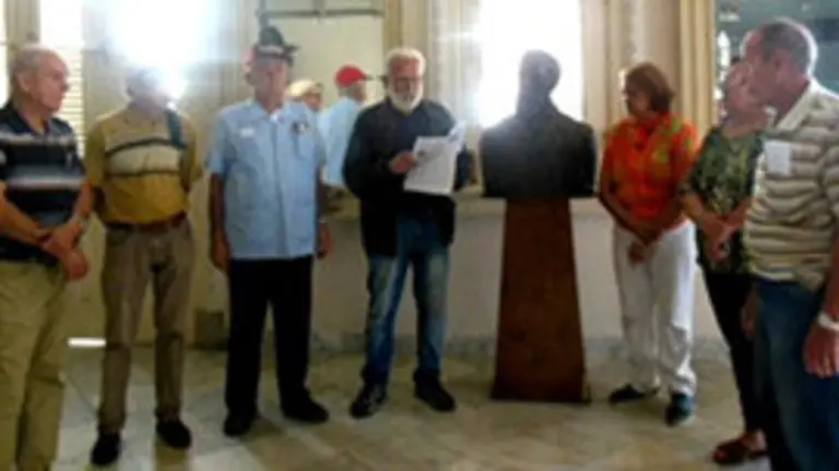 Cuba-Curros Enriquez