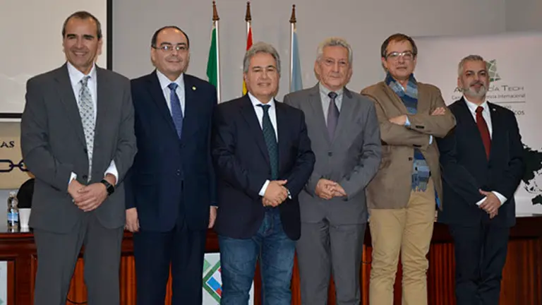 Autoridades en la VI Tribuna Transatlántica