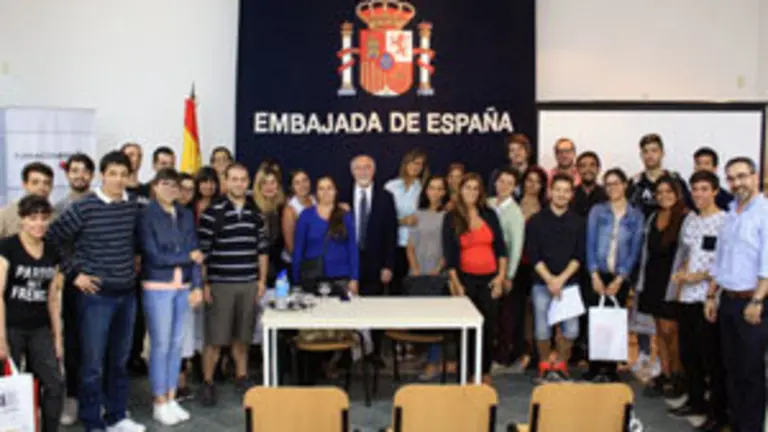 Encuentro Jovenes-Foto grupal 1