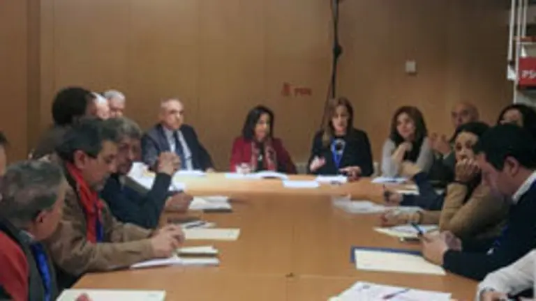 Reunión Feaer-PSOE II