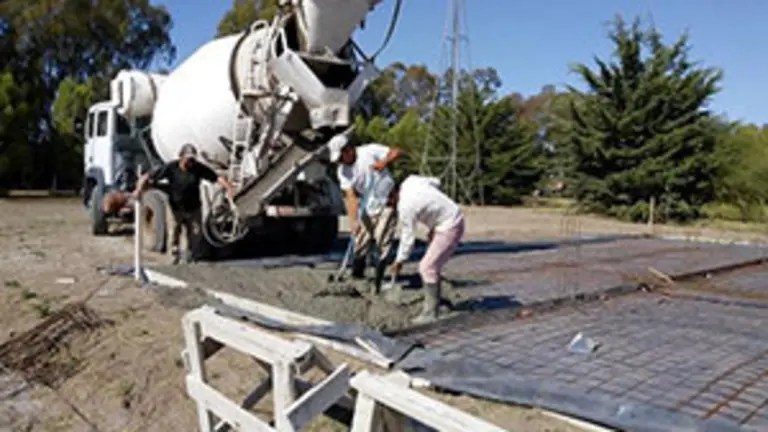 carhue platea cemento predio 19 3 2