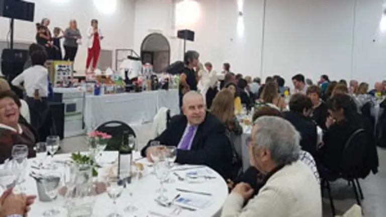 neuquen cena benef hogar 24 3