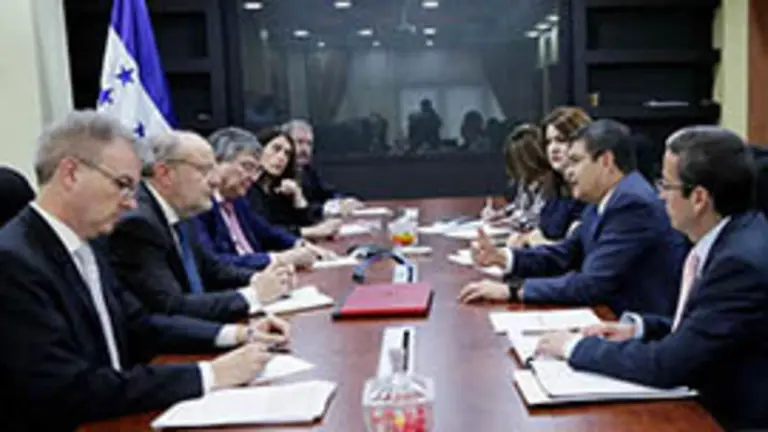 Garcia Casas en Honduras-con Pte